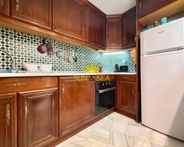 3 Zimmer Apartment zu vermieten in Los Frutales, Torrevieja mit Pool Garage - 1.500 € (Ref: 9581259)