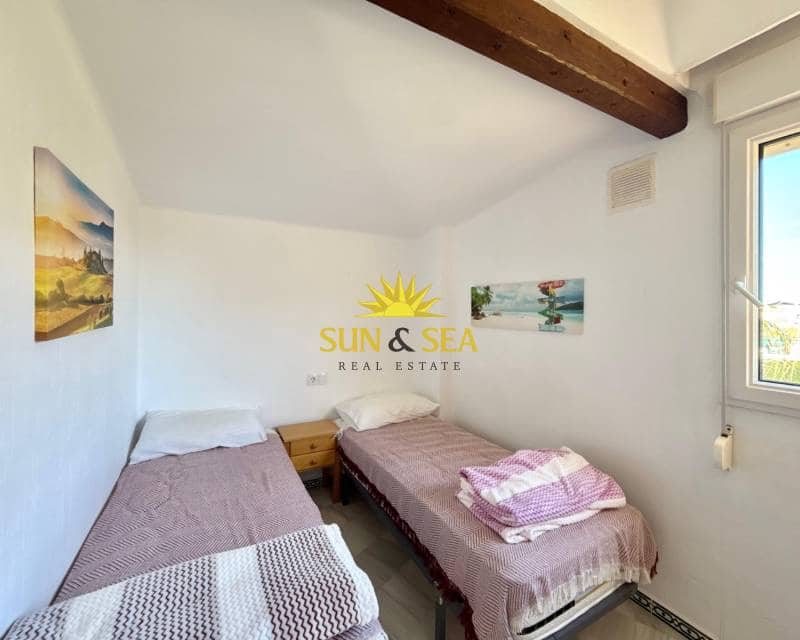 3 Zimmer Apartment zu vermieten in Torrevieja mit Pool Garage - 1.500 € (Ref: 9581259)