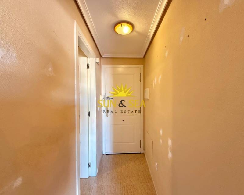 2 sypialnia Apartament na sprzedaż w Torrevieja - 135 000 € (Ref: 9581260)