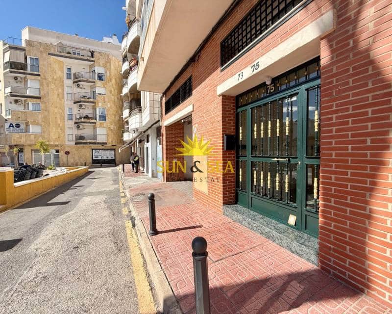 2 sypialnia Apartament na sprzedaż w Torrevieja - 135 000 € (Ref: 9581260)