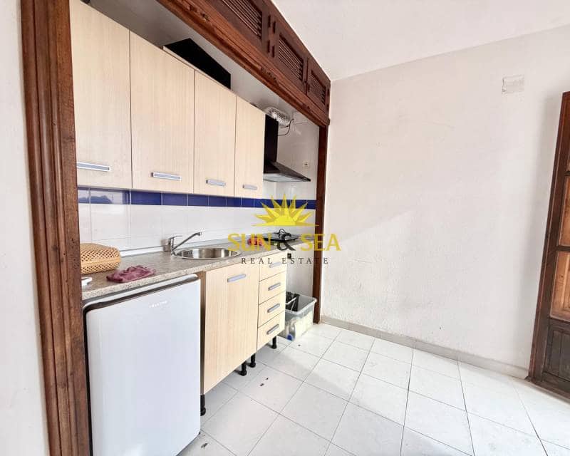 1 sovrum Lägenhet att hyra i Blue Lagoon med pool - 650 € (Ref: 9587981)