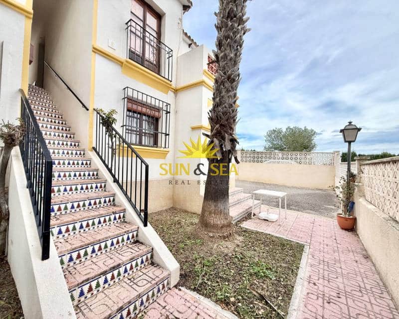 1 sovrum Lägenhet att hyra i Blue Lagoon med pool - 650 € (Ref: 9587981)