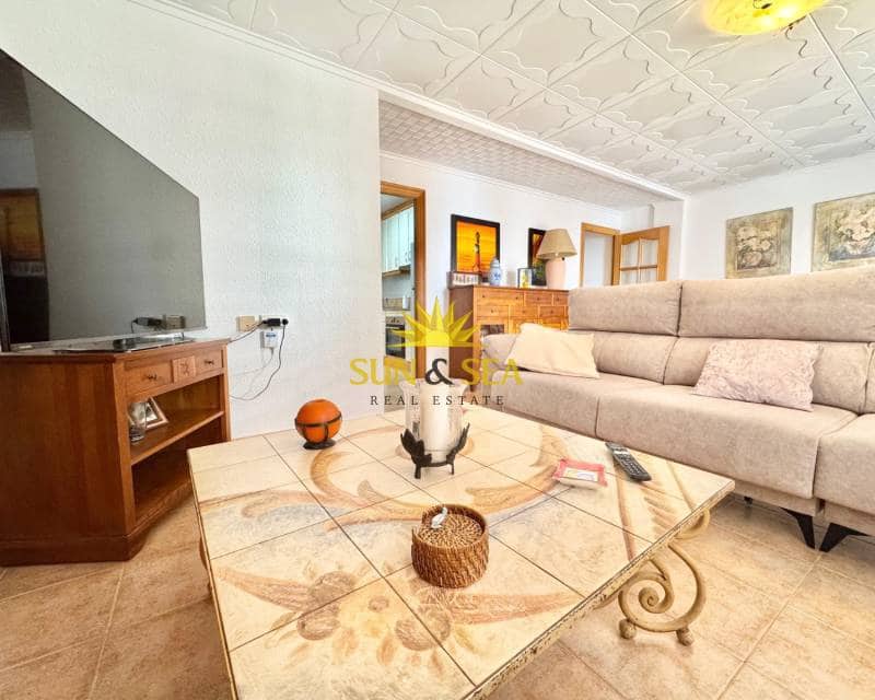 3 soverom Leilighet til leie i Torrevieja med svømmebasseng - € 900 (Ref: 9590357)