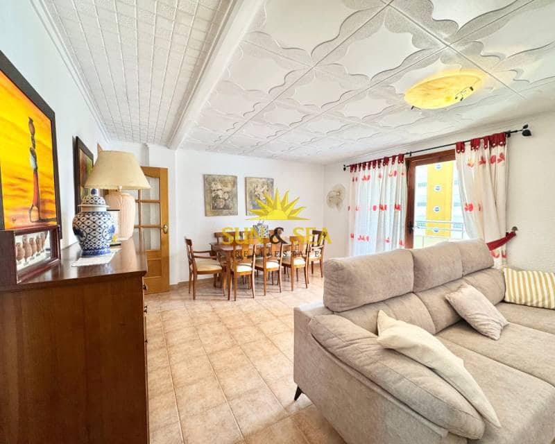 3 soverom Leilighet til leie i Torrevieja med svømmebasseng - € 900 (Ref: 9590357)