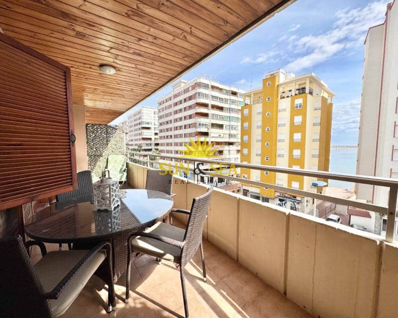 3 soverom Leilighet til leie i Torrevieja med svømmebasseng - € 900 (Ref: 9590357)