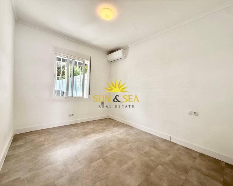 2 sypialnia Bungalow na sprzedaż w Santiago de la Ribera z basenem - 170 000 € (Ref: 9590358)