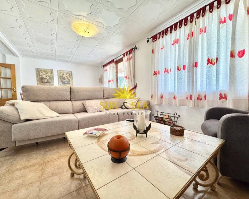 3 sypialnia Apartament na sprzedaż w Torrevieja z basenem - 260 000 € (Ref: 9590484)