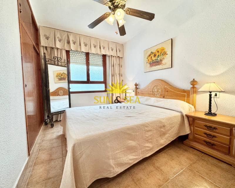 3 sypialnia Apartament na sprzedaż w Torrevieja z basenem - 260 000 € (Ref: 9590484)