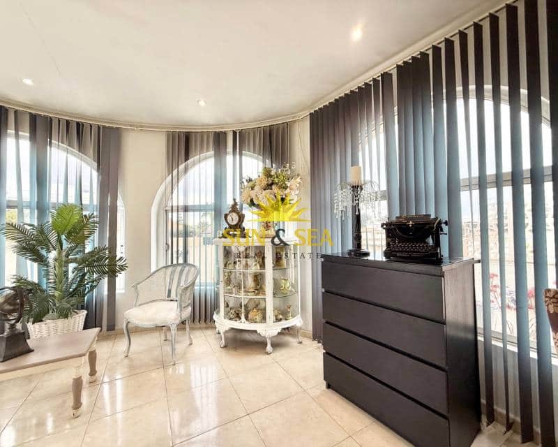 2 sypialnia Willa na sprzedaż w San Luis z basenem - 270 000 € (Ref: 9591932)