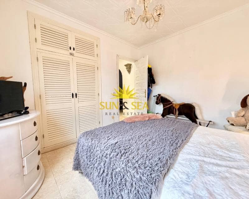 2 sypialnia Willa na sprzedaż w San Luis z basenem - 270 000 € (Ref: 9591932)