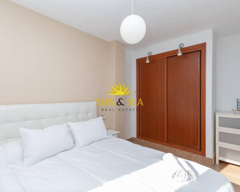 Appartement de 2 chambres à louer à Guardamar del Segura avec piscine garage - 1 100 € (Ref: 9592083)