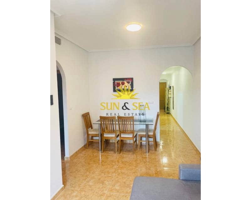 2 bedroom Apartment for rent in Torrevieja - € 800 (Ref: 9593139)