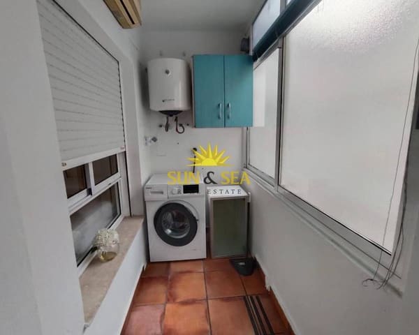 3 soveværelse Penthouse til leje i Playa de los Locos, Torrevieja med garage - € 1.200 (Ref: 9593223)