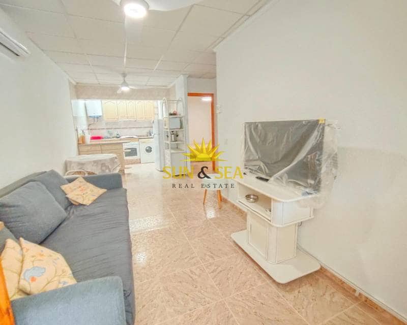 2 bedroom Townhouse for rent in Guardamar del Segura - € 800 (Ref: 9593224)