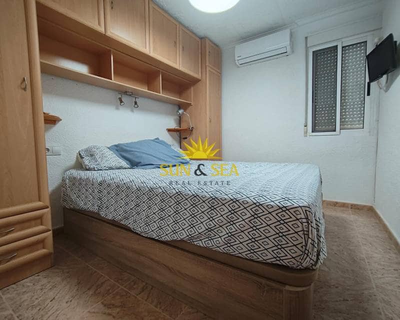 2 bedroom Townhouse for rent in Guardamar del Segura - € 800 (Ref: 9593224)