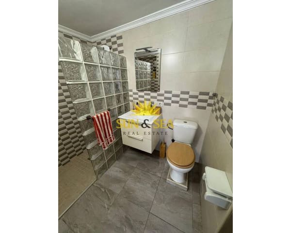 5 slaapkamer Appartement te huur in El Chaparral - La Siesta - La Torreta, Torrevieja met zwembad - € 1.200 (Ref: 9593225)