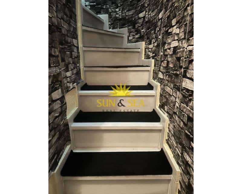 Apartamento de 5 habitaciones en Torrevieja en alquiler con piscina - 1.200 € (Ref: 9593225)