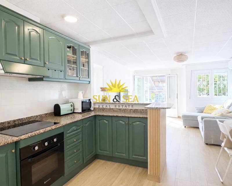 2 bedroom Townhouse for rent in Pilar de la Horadada with pool - € 790 (Ref: 9593226)