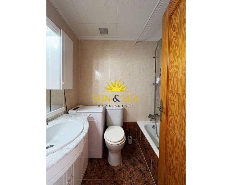 2 bedroom Townhouse for rent in Pilar de la Horadada with pool - € 790 (Ref: 9593226)