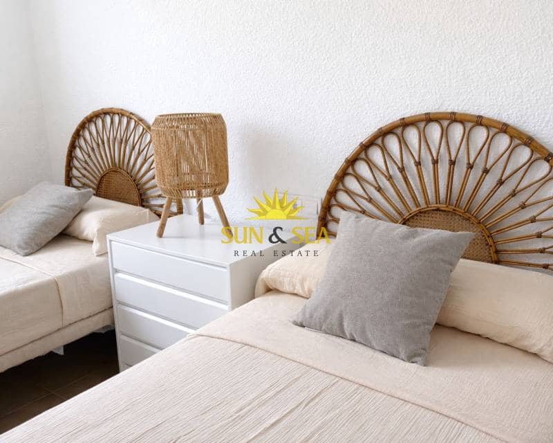 2 bedroom Townhouse for rent in Pilar de la Horadada with pool - € 790 (Ref: 9593226)