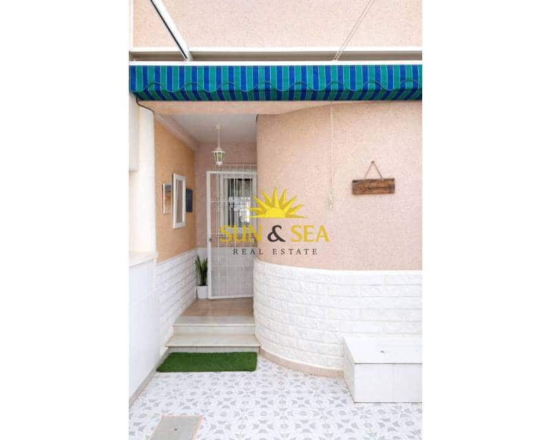 2 bedroom Townhouse for rent in Pilar de la Horadada with pool - € 790 (Ref: 9593226)