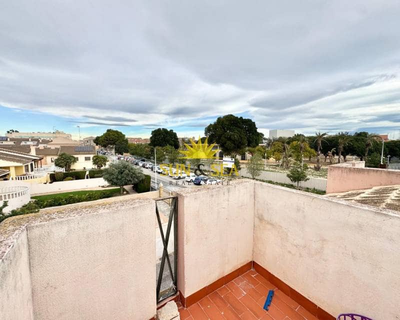 5 sovrum Hus till salu i San Javier med garage - 155 000 € (Ref: 9603054)