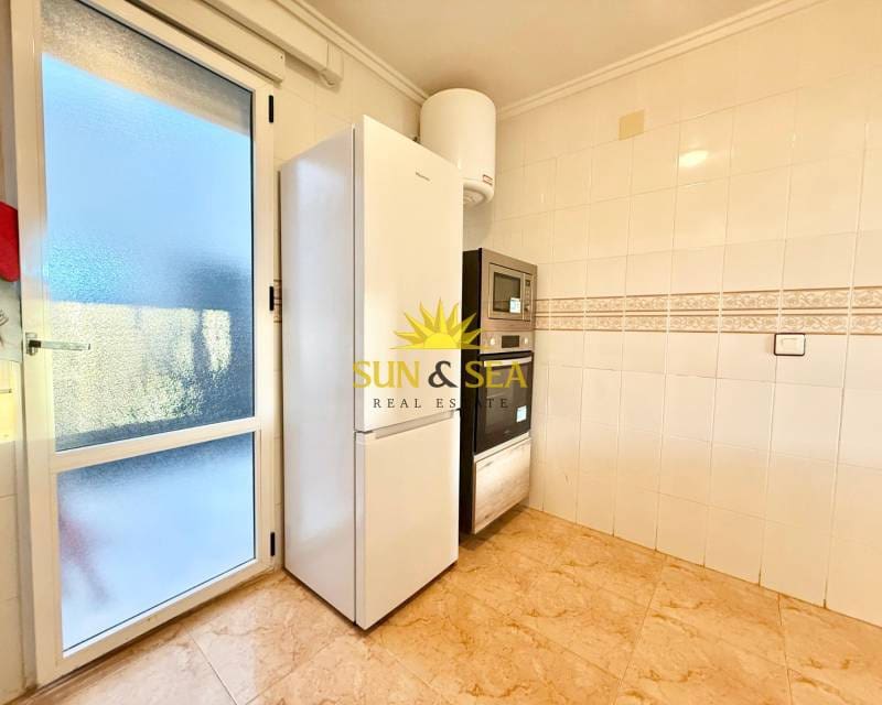 2 Zimmer Haus zu vermieten in El Limonar mit Pool - 800 € (Ref: 9606616)