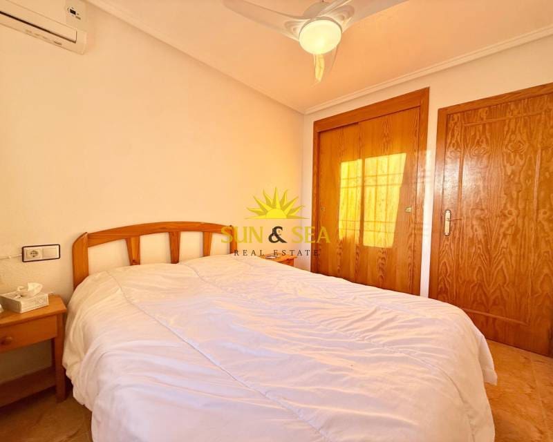 2 Zimmer Haus zu vermieten in El Limonar mit Pool - 800 € (Ref: 9606616)