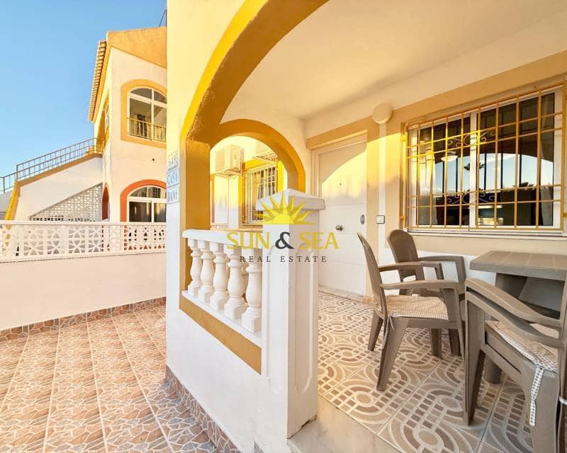 2 Zimmer Haus zu vermieten in El Limonar mit Pool - 800 € (Ref: 9606616)