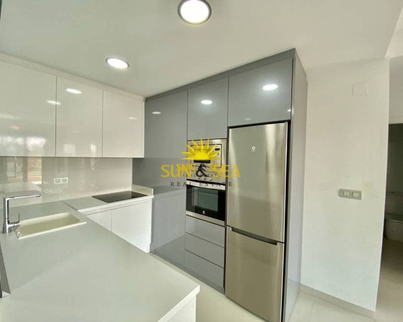 2 bedroom Apartment for sale in Pilar de la Horadada with pool - € 270,000 (Ref: 9610495)