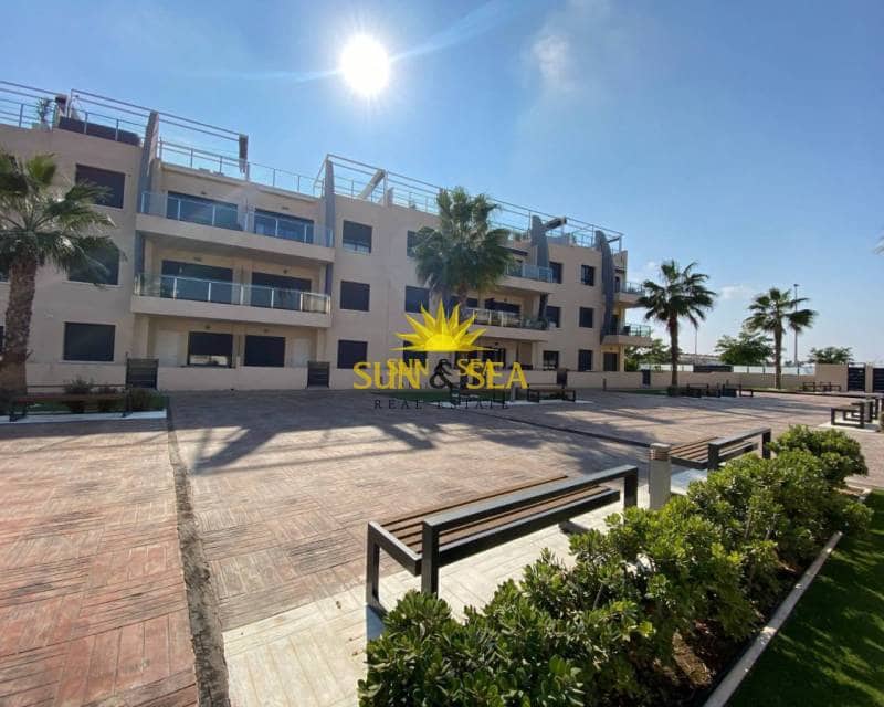 2 bedroom Apartment for sale in Pilar de la Horadada with pool - € 270,000 (Ref: 9610495)