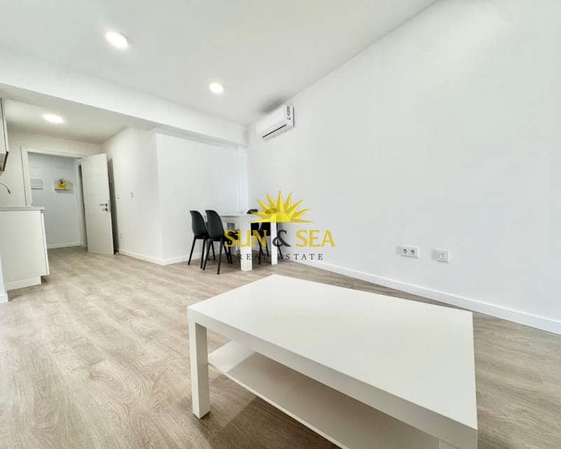 1 soveværelse Lejlighed til leje i El Campello - € 950 (Ref: 9610497)