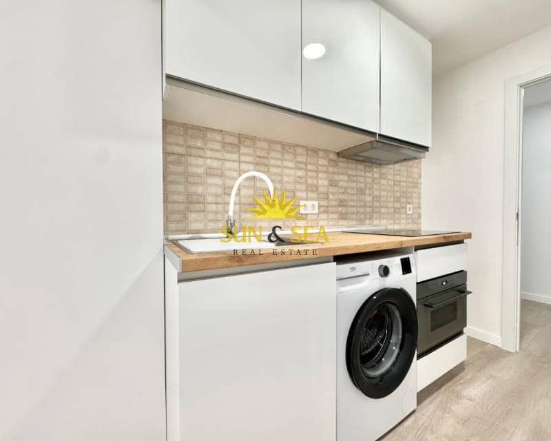 1 soveværelse Lejlighed til leje i El Campello - € 950 (Ref: 9610497)