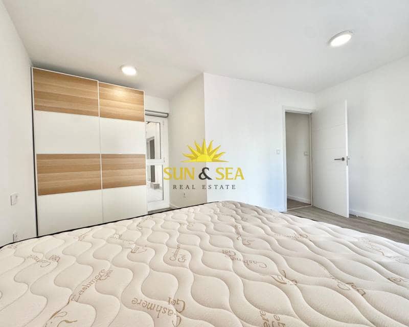 1 soveværelse Lejlighed til leje i El Campello - € 950 (Ref: 9610497)