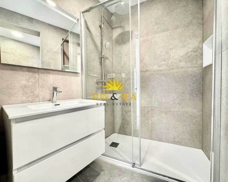 1 soveværelse Lejlighed til leje i El Campello - € 950 (Ref: 9610497)