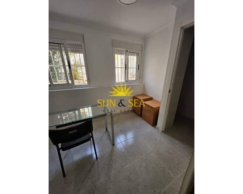 3 bedroom Villa for rent in Algorfa with pool - € 1,500 (Ref: 9610498)