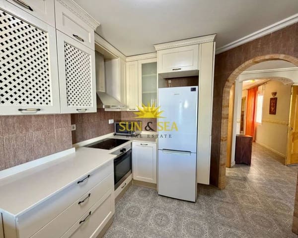 3 soveværelse Penthouse til leje i Playa de los Locos, Torrevieja - € 1.100 (Ref: 9614085)