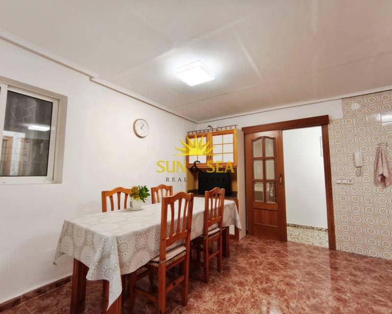 Apartamento de 3 habitaciones en El Campello en venta - 250.000 € (Ref: 9614443)