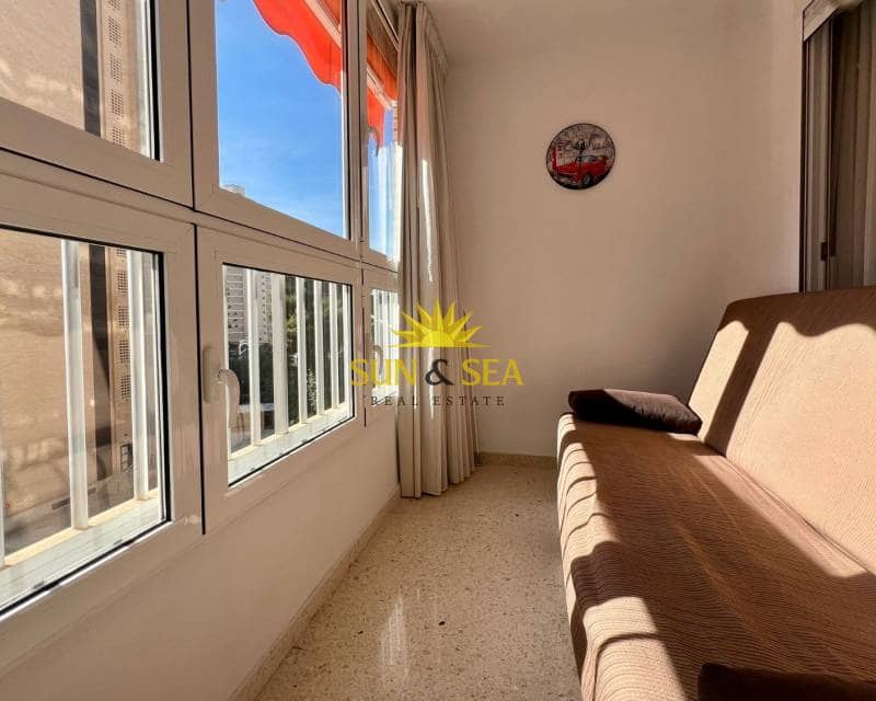 1 soverom Leilighet til leie i Benidorm med svømmebasseng - € 895 (Ref: 9618103)