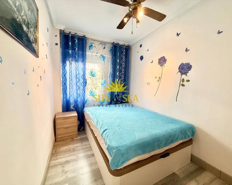 3 makuuhuone Huoneisto vuokrattavana paikassa Albir - 900 € (Ref: 9618105)