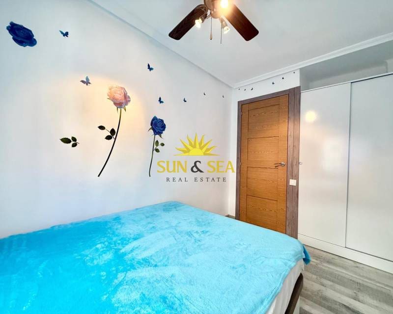 3 makuuhuone Huoneisto vuokrattavana paikassa Albir - 900 € (Ref: 9618105)