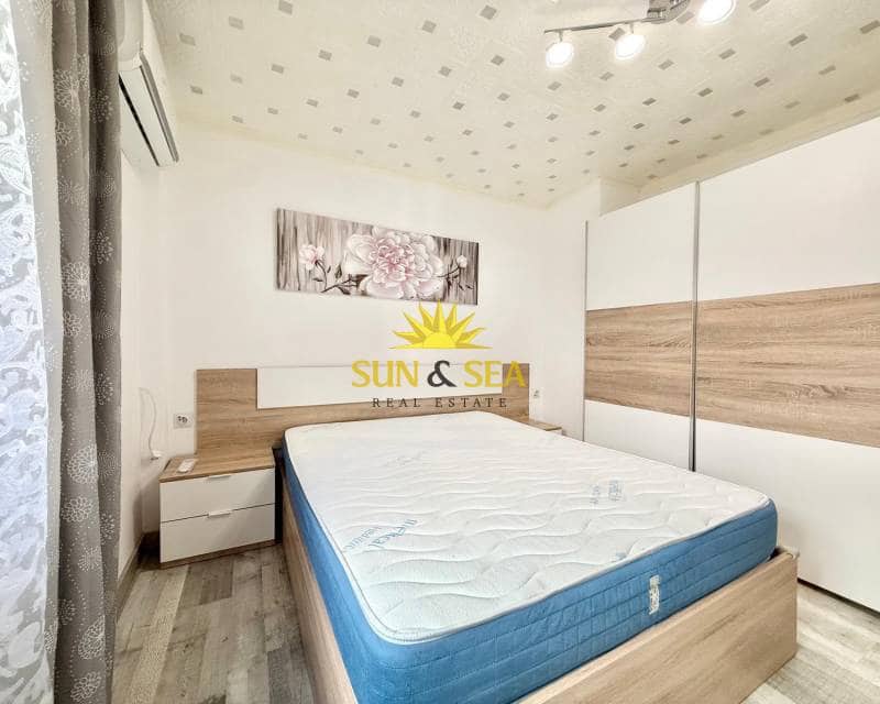 3 makuuhuone Huoneisto vuokrattavana paikassa Albir - 900 € (Ref: 9618105)