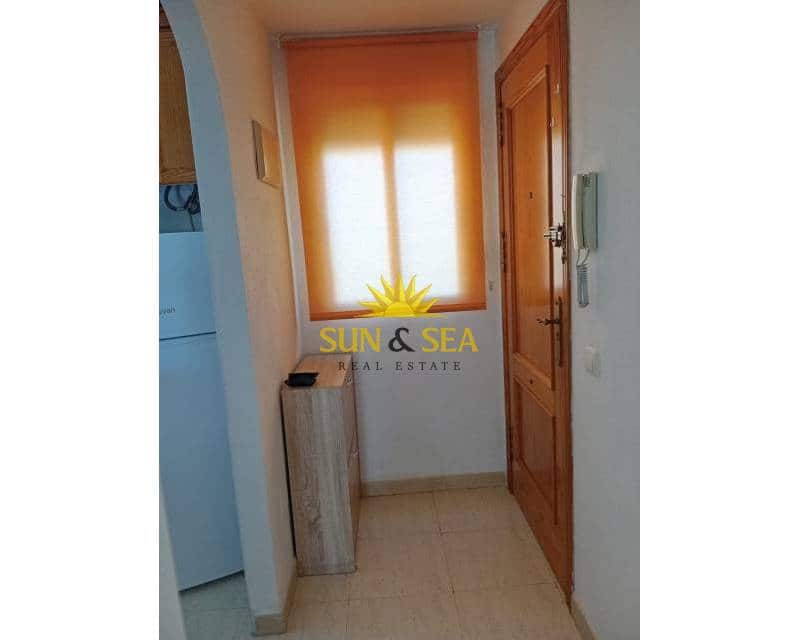 Apartamento de 2 habitaciones en Playa de San Juan en alquiler con piscina - 1.200 € (Ref: 9618473)