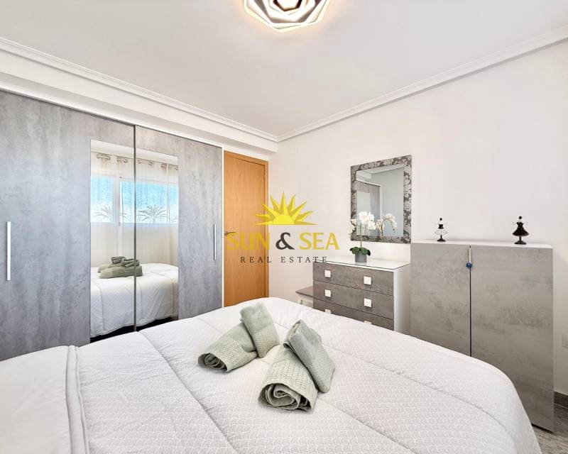 3 sypialnia Apartament do wynajęcia w Playa de San Juan z basenem - 2 100 € (Ref: 9626106)