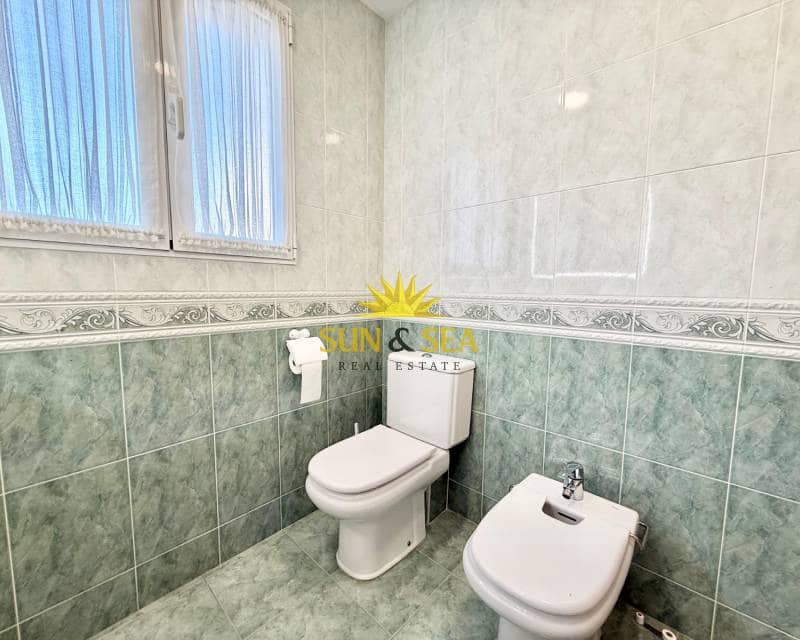 3 sypialnia Apartament do wynajęcia w Playa de San Juan z basenem - 2 100 € (Ref: 9626106)