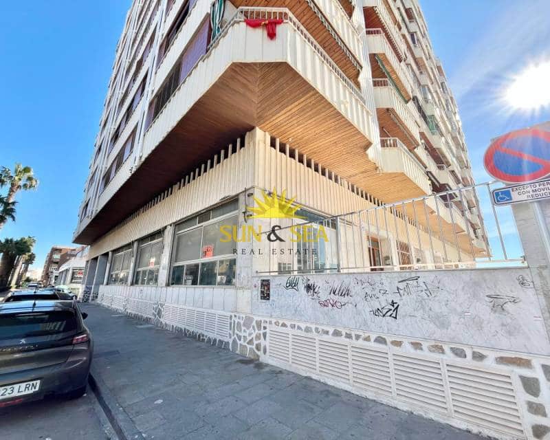 1 camera da letto Commerciale in vendita in Torrevieja con piscina - 150.000 € (Rif: 9626901)
