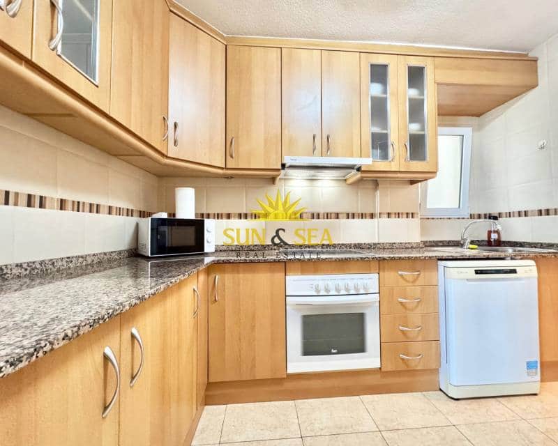 3 makuuhuone Huoneisto vuokrattavana paikassa Guardamar del Segura - 1 200 € (Ref: 9626902)