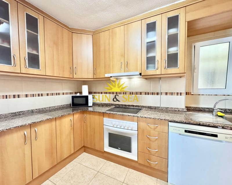 3 makuuhuone Huoneisto vuokrattavana paikassa Guardamar del Segura - 1 200 € (Ref: 9626902)