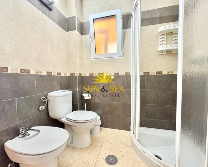 3 makuuhuone Huoneisto vuokrattavana paikassa Guardamar del Segura - 1 200 € (Ref: 9626902)