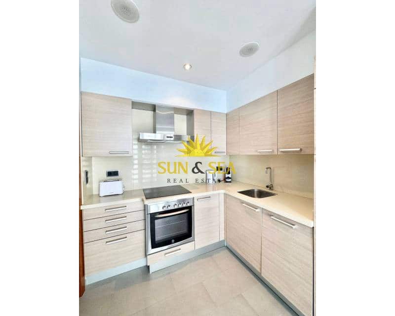 3 soveværelse Lejlighed til leje i Moraira - € 2.500 (Ref: 9630571)